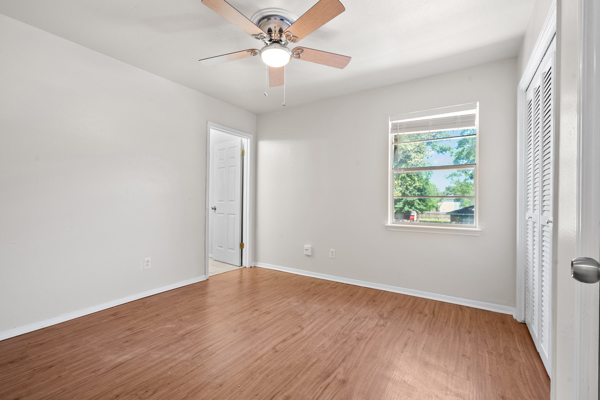 Kings Manor Townhomes bedroom window — townhome for rent in Alvin, TX